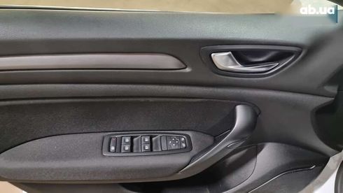 Renault Megane 2021 - фото 11