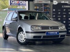 Продаж вживаних Volkswagen Golf 2002 року - купити на Автобазарі