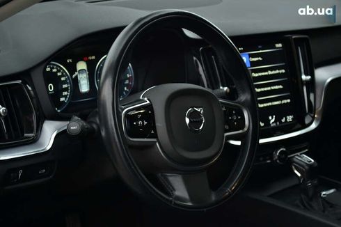 Volvo V60 Cross Country 2019 - фото 26