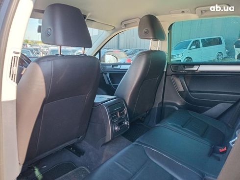 Volkswagen Touareg 2014 черный - фото 23