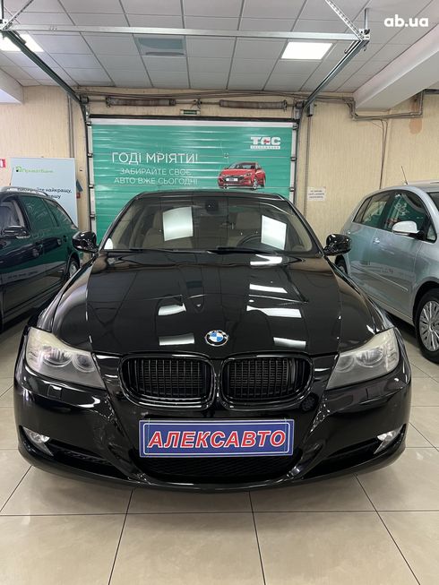 BMW 3 серия 2011 черный - фото 16