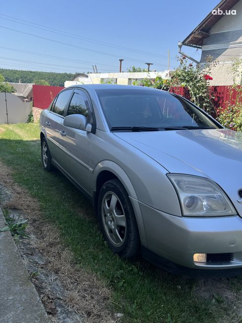 Opel Vectra 2003 серебристый - фото 8