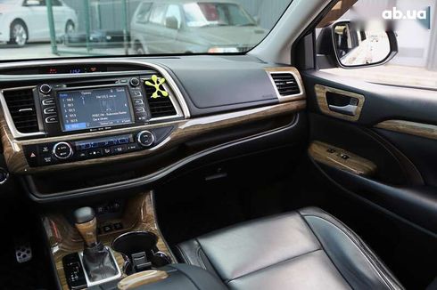 Toyota Highlander 2017 - фото 15