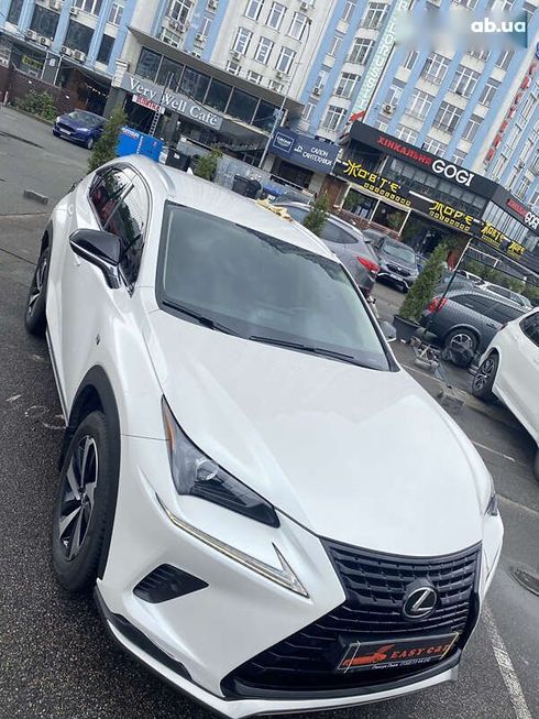 Lexus NX 2019 - фото 16