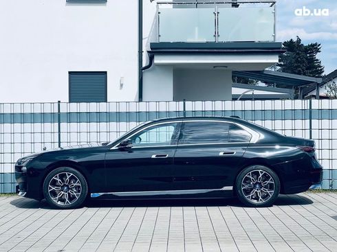 BMW i7 2023 - фото 7