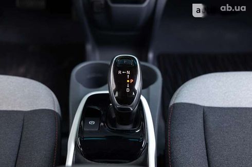 Chevrolet Bolt 2018 - фото 25