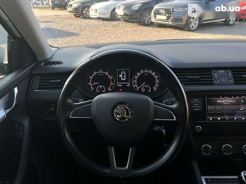 Skoda Octavia 2019 - фото 19