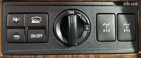 Toyota Land Cruiser Prado 2010 - фото 30