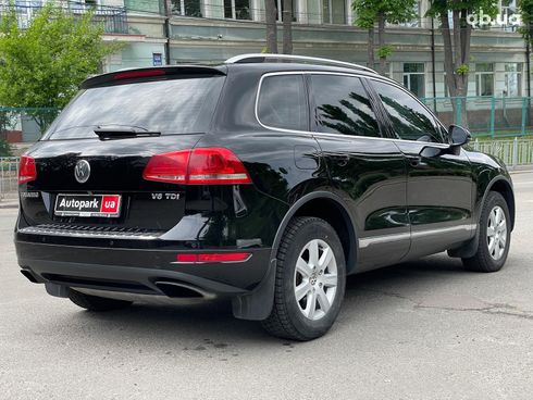 Volkswagen Touareg 2013 черный - фото 9