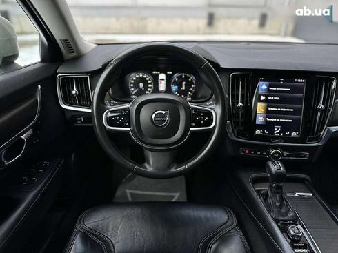 Volvo V90 Cross Country 2017 - фото 17