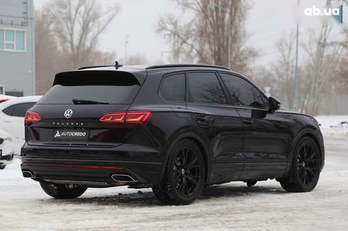 Volkswagen Touareg 2018 - фото 7