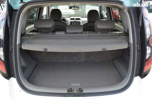 Kia Soul EV 2016 - фото 8