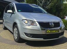 Купити Volkswagen Touran бу в Україні - купити на Автобазарі