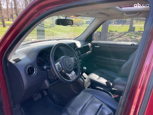 Jeep Patriot 2016 красный - фото 25