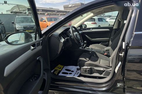 Volkswagen Passat 2015 - фото 17