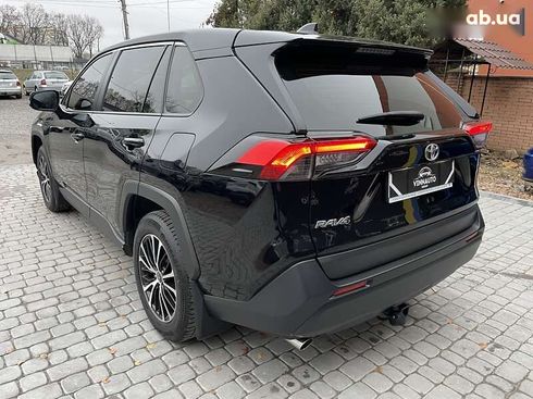 Toyota RAV4 2020 - фото 21