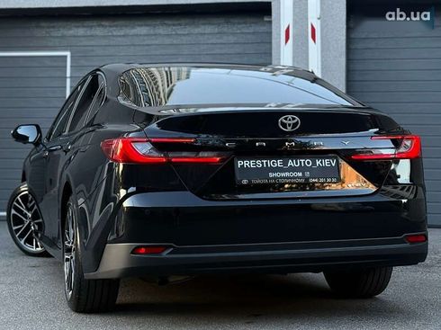 Toyota Camry 2024 - фото 30