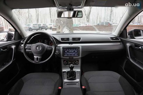Volkswagen Passat 2011 - фото 12