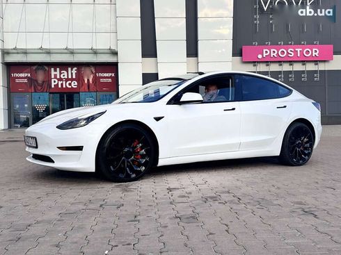 Tesla Model 3 2023 - фото 11