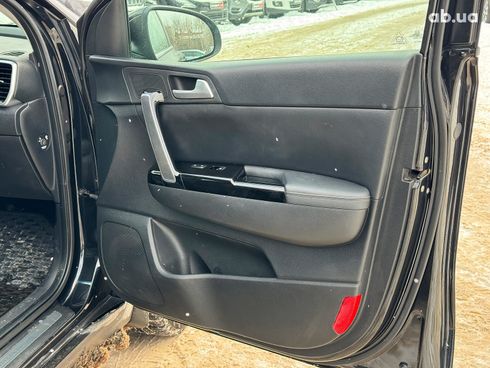 Kia Sportage 2021 черный - фото 20