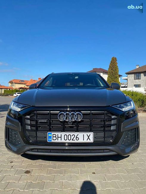 Audi Q8 2021 - фото 2