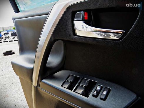 Toyota RAV4 2017 - фото 8