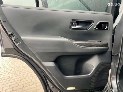 Toyota Land Cruiser 2022 серый - фото 42