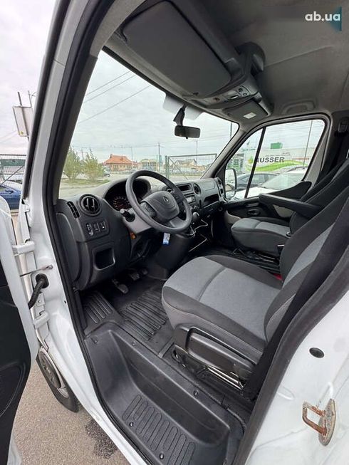 Renault Master 2015 - фото 11