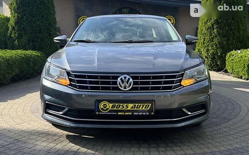 Volkswagen Passat 2015 - фото 2