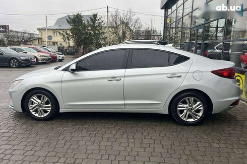 Hyundai Elantra 2019 - фото 4