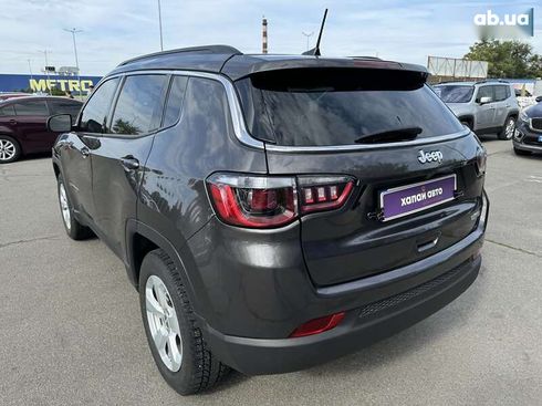 Jeep Compass 2021 - фото 8