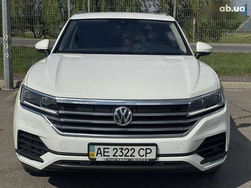 Volkswagen Touareg 2020 - фото 2