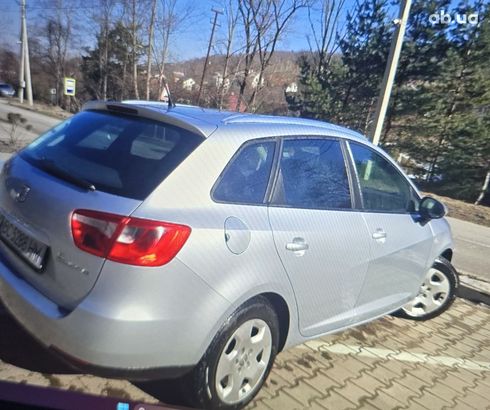SEAT Ibiza 2010 серебристый - фото 2