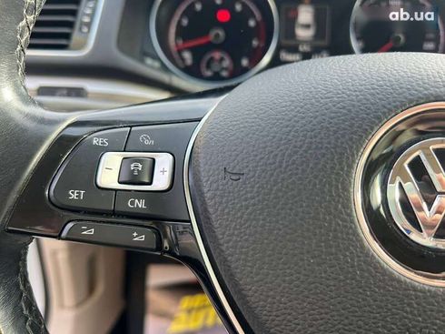 Volkswagen Passat 2017 - фото 14