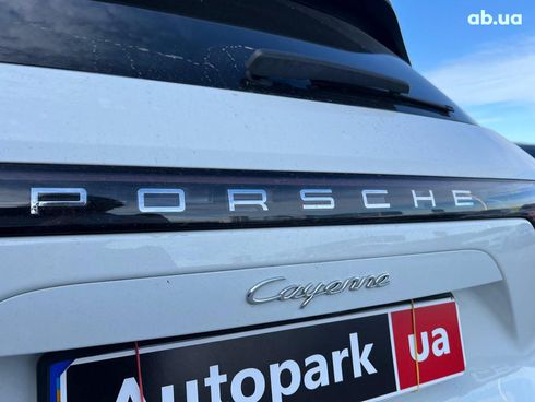 Porsche Cayenne 2021 белый - фото 43