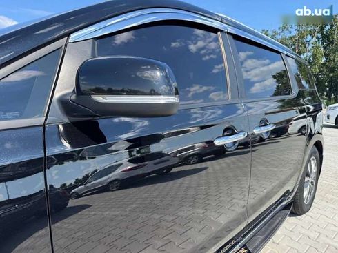 Kia Carnival 2017 - фото 8