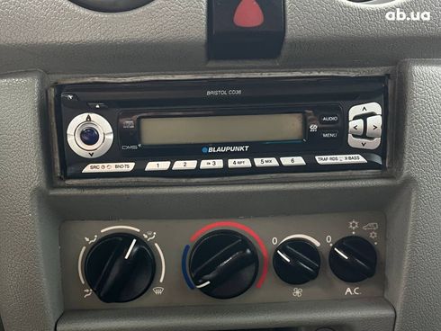Renault Kangoo 2007 белый - фото 18