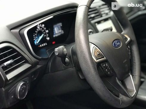 Ford Fusion 2020 - фото 10