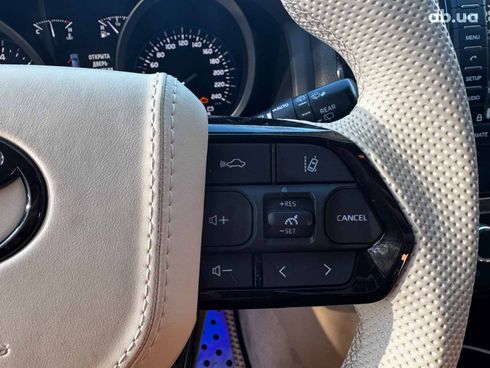 Toyota Land Cruiser 2012 черный - фото 23