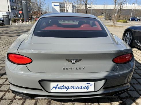 Bentley Continental GT 2022 - фото 38