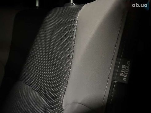 Toyota Land Cruiser Prado 2023 - фото 27