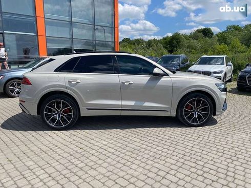 Audi Q8 2021 - фото 8