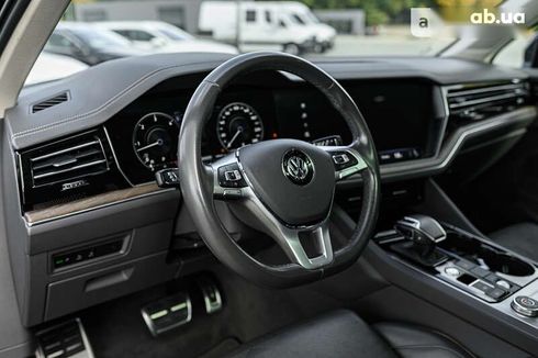 Volkswagen Touareg 2020 - фото 18