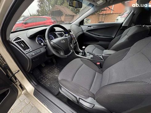 Hyundai Sonata 2010 - фото 2