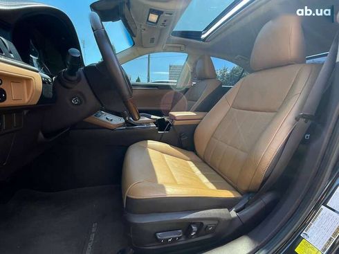 Lexus ES 2016 - фото 19