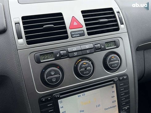 Volkswagen Touran 2007 - фото 19