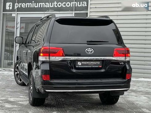 Toyota Land Cruiser 2016 - фото 7