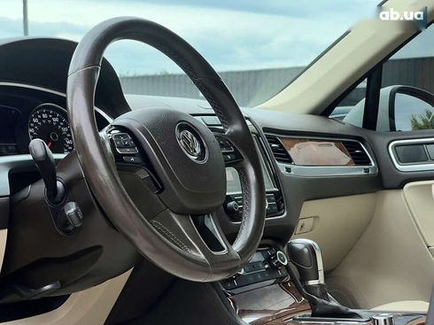 Volkswagen Touareg 2012 - фото 23