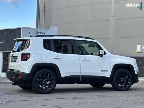 Jeep Renegade 2018 - фото 12