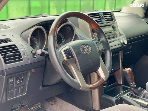 Toyota Land Cruiser Prado 2010 - фото 18